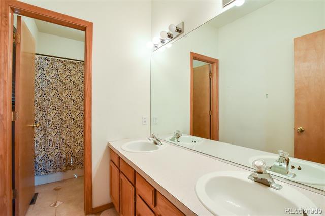 Building Photo - 6235 Gemfield Dr