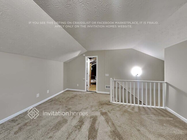 Building Photo - 495 Mountainview Dr