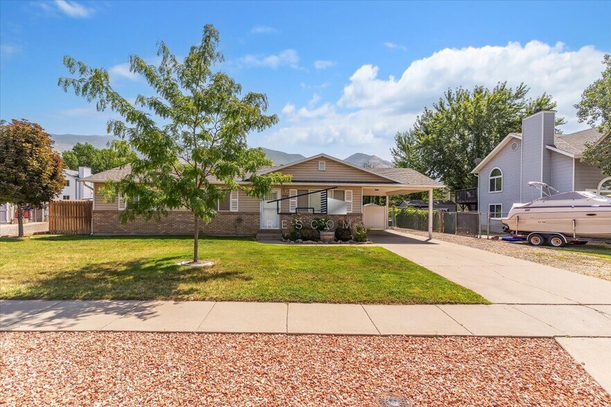 Building Photo - 772 N 800 W