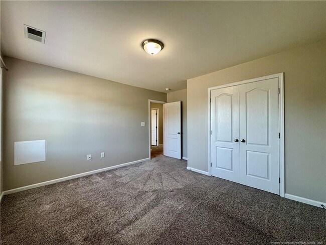 Building Photo - 105 Bluebonnet Oak Ct