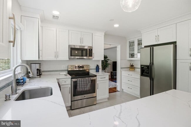 Building Photo - 1509 Farsta Ct