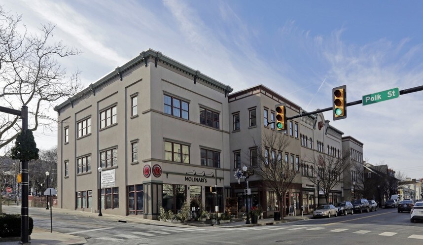 Primary Photo - Polk on Third