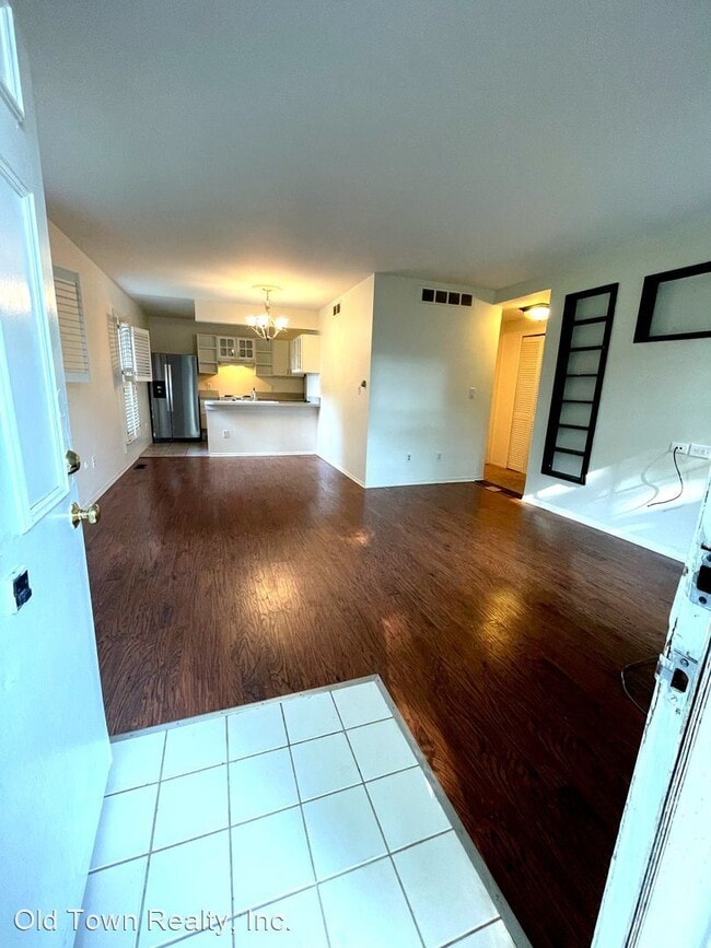 Building Photo - 2 br, 1 bath House - 2988 Whittier Court