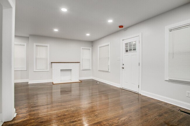 Building Photo - 5229 Brookwood Ave