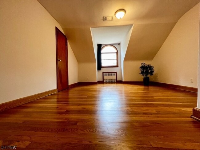 Building Photo - 56 Grandview Pl