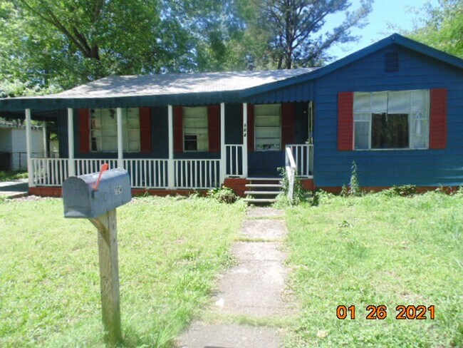 Primary Photo - 3 Bedroom home