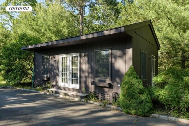 Building Photo - 23 Tanglewood Trl