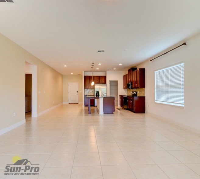 Building Photo - 5563 Estero Loop