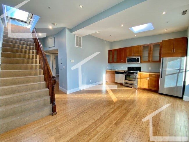 Building Photo - Private Roof Deck, Central Heat/AC, In-Unit Washer and Dryer, Pets Friendly Unit, Luxury Finishes