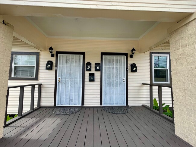 Building Photo - 6912 Avenue C