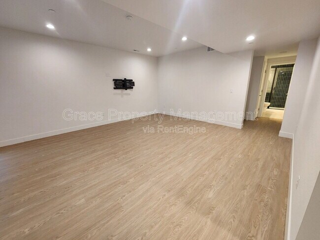 Building Photo - 12930 Galapago St