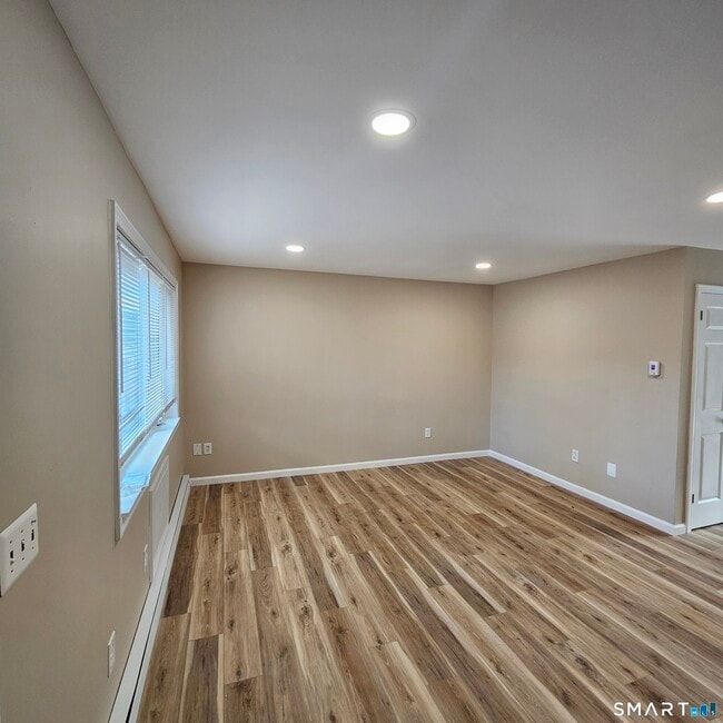 Building Photo - 373 Wolcott St