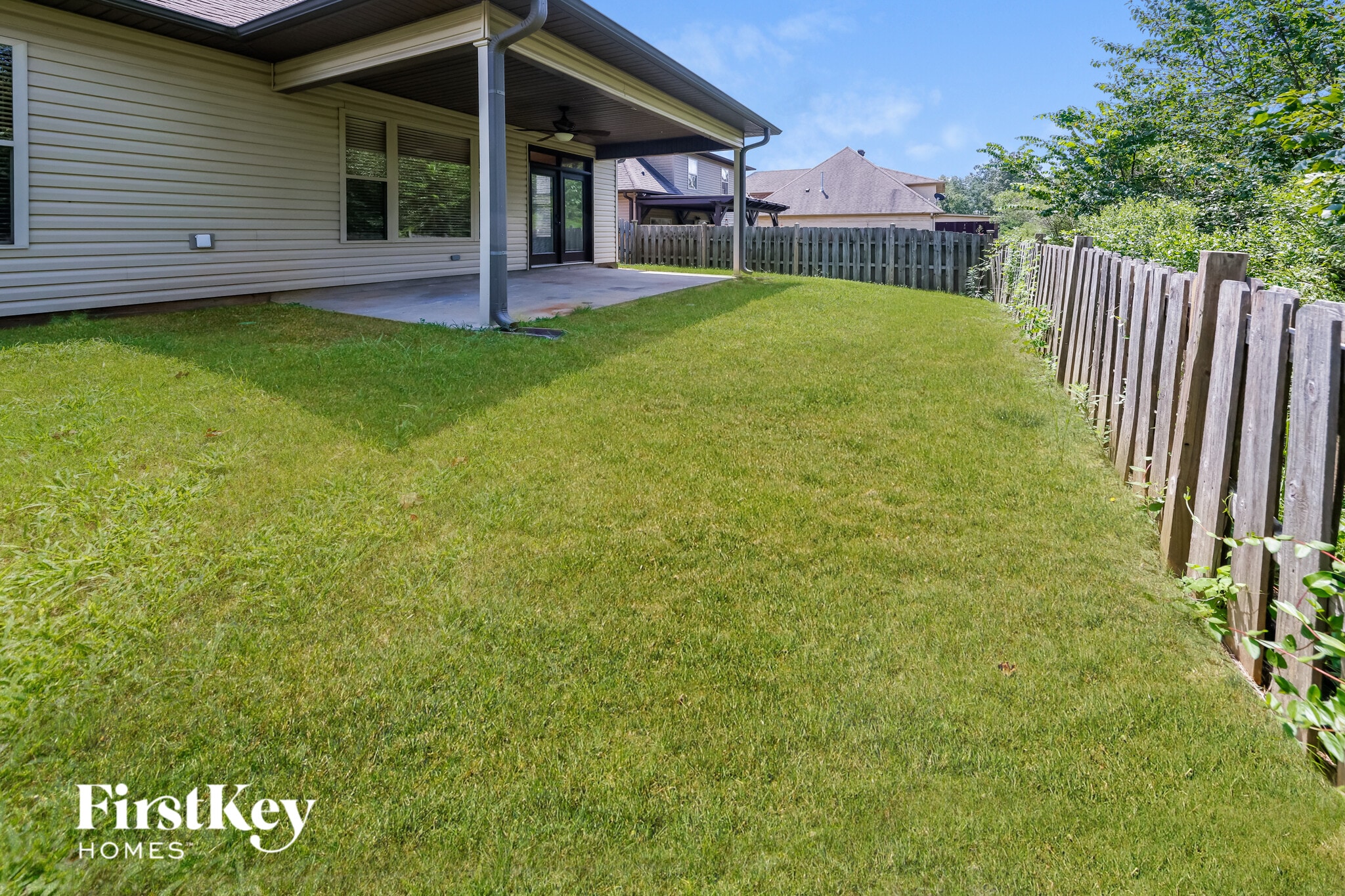 Building Photo - 156 Willow View Lane