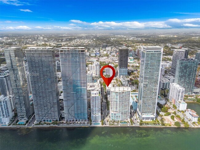 Building Photo - 455 NE 25th St