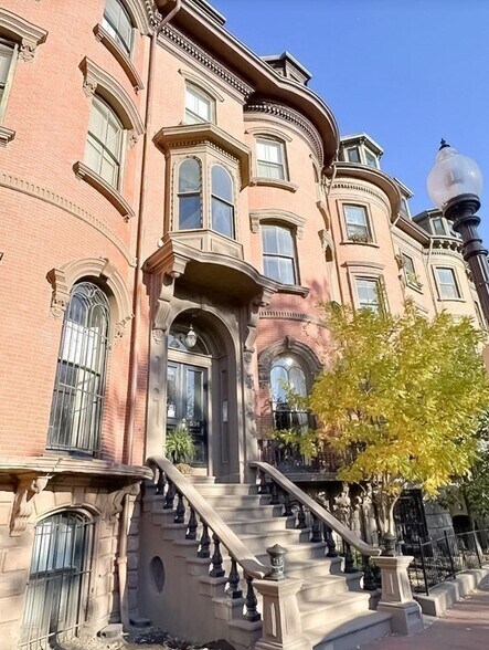 Primary Photo - 534 Massachusetts Ave