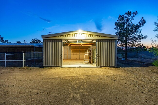 Building Photo - 2755 W Ave N