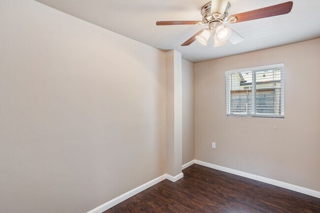 Building Photo - Gorgeous Upgraded home in Roseville