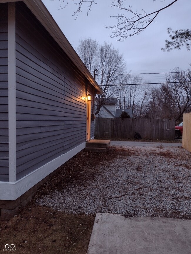 Building Photo - 449 Yandes St