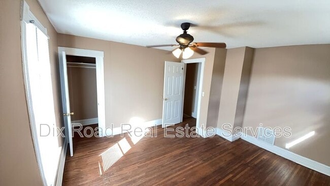 Building Photo - 1007 Elwood St