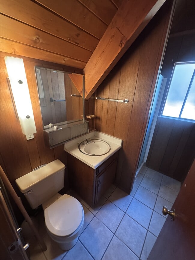 Building Photo - 2325 Sky Meadows Ct