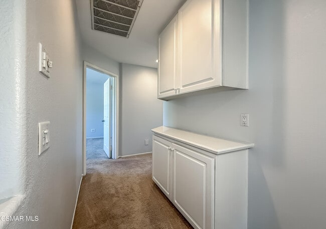 Building Photo - 5470 Seine Ct
