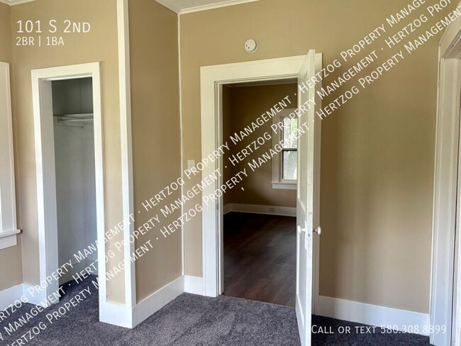 Building Photo - 101 S 2nd-