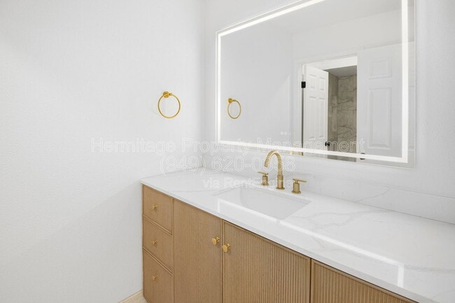 Building Photo - 28142 Ambar