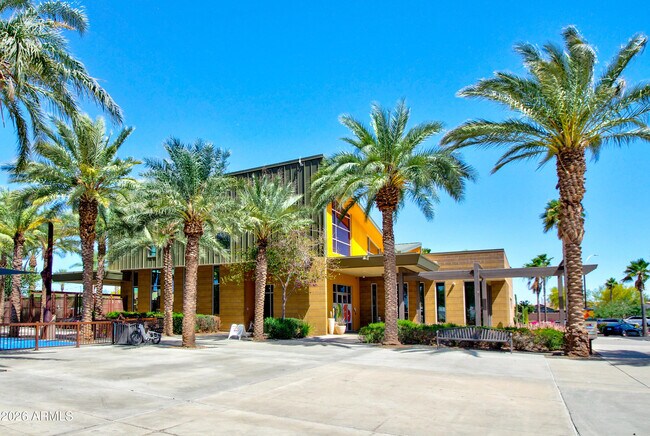 Building Photo - 9902 E Tamery Ave