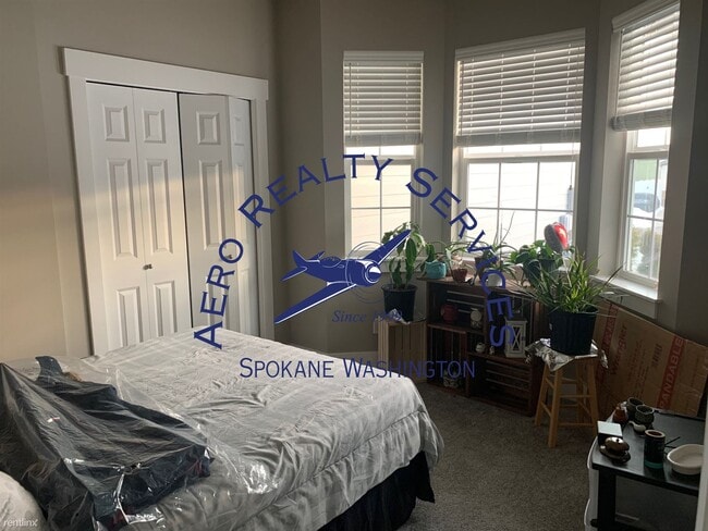 Building Photo - 4 br, 3 bath House - 1601 E Marilyn Cir