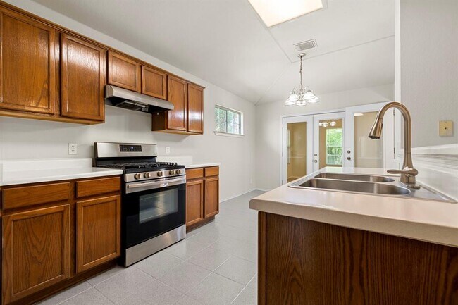 Building Photo - 9628 Dalewood Dr