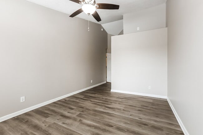 Building Photo - 1205 Turnbury Ln