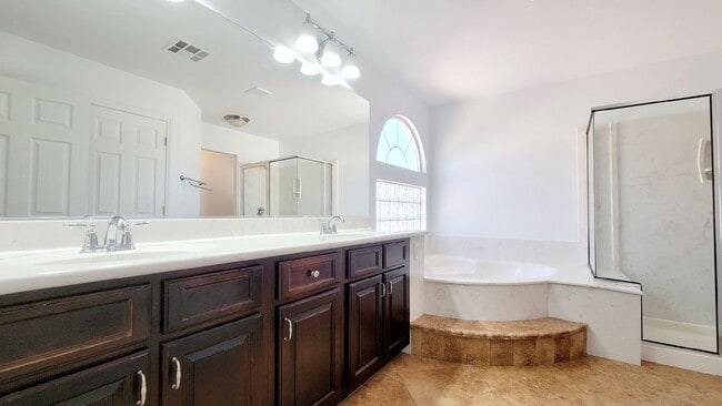 Building Photo - Lydian Ct  - 3 bedrooms , 2.5 bath, 1864 SQFT