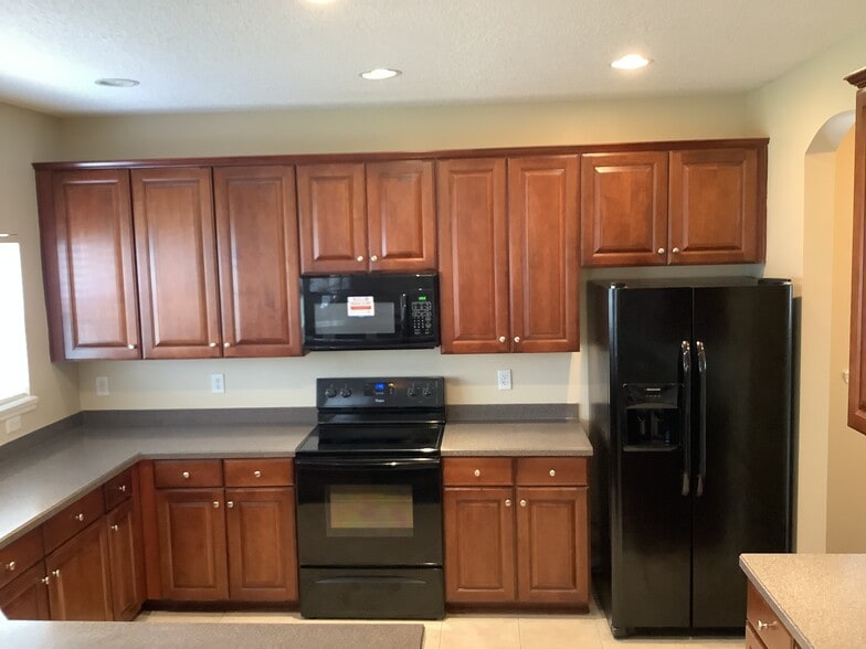 Building Photo - 729 Porto Cristo Ave