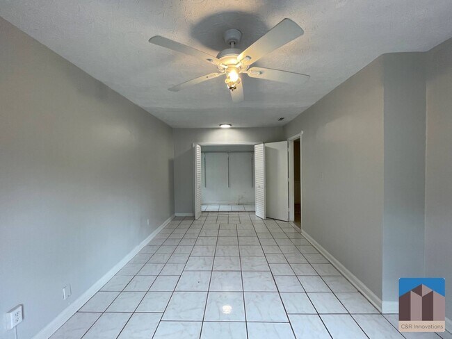 Building Photo - 1086 Riva Ridge Dr