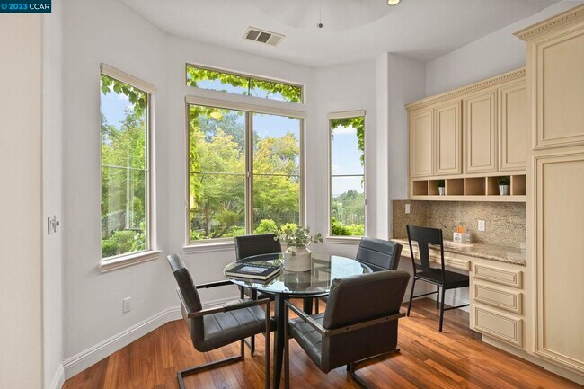 Building Photo - 111 Diablo Ranch Ct