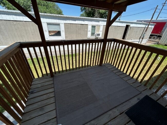 Building Photo - 3 Bedroom 2 Bath High-End Mobile Home with...