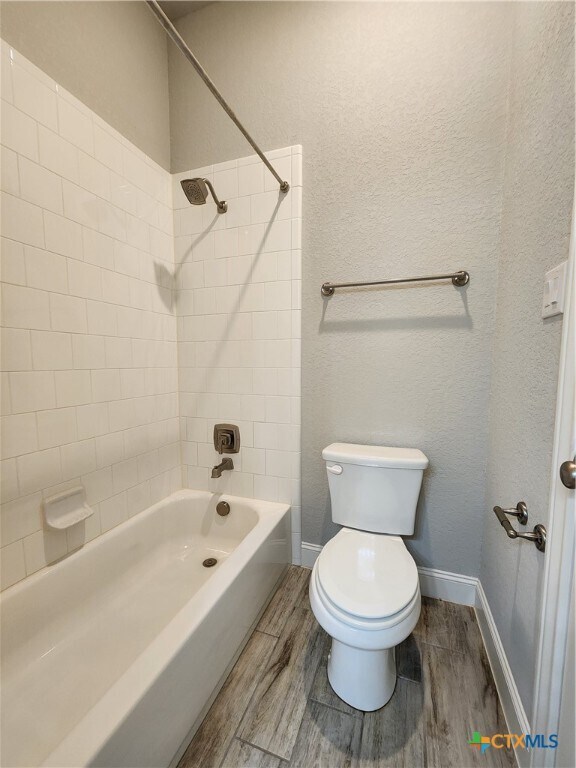 Building Photo - 1113 Carriage Loop