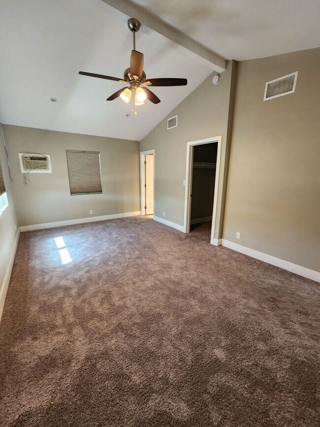 Building Photo - Charming 3 bedroom home in  prime Mesa loc...