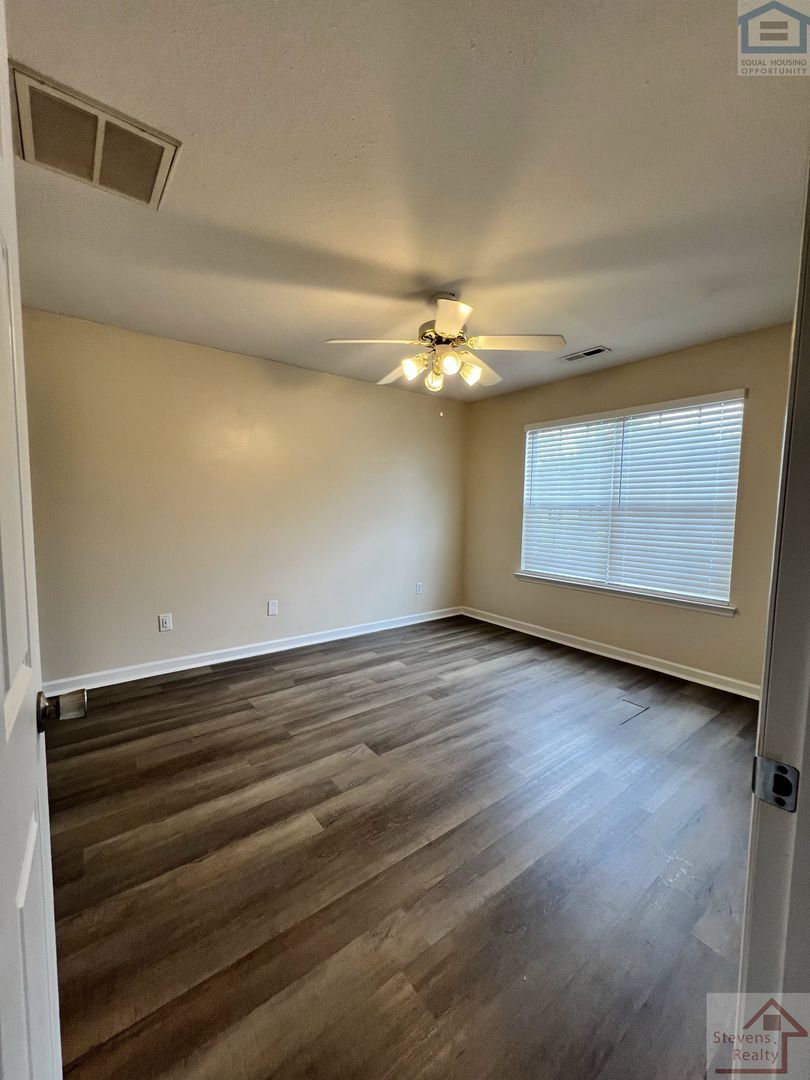 Building Photo - 3911 Allgood Ct