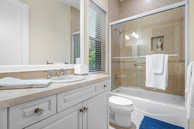 Building Photo - 128 Grand Palm Way