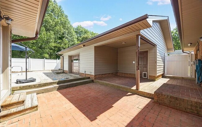 Building Photo - 7315 Winding Pass