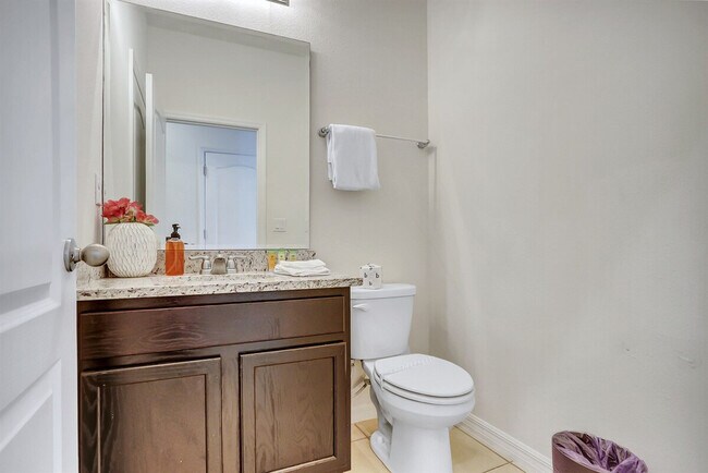Building Photo - 6079 Broad Oak Dr