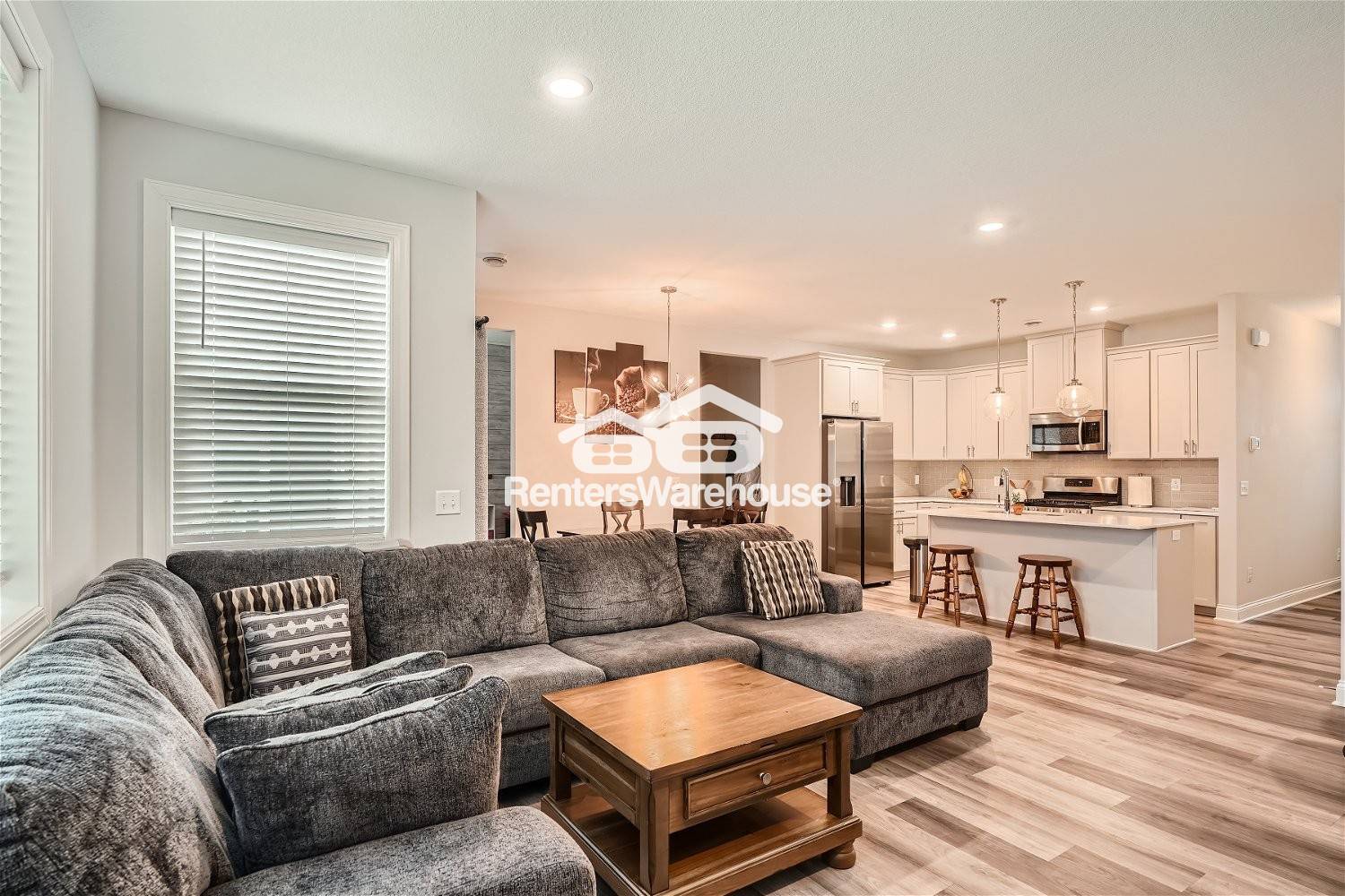 Building Photo - 1506 Southpoint Dr