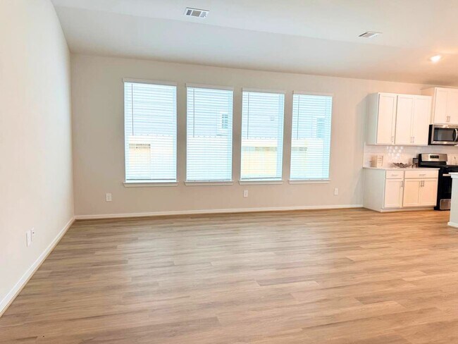 Building Photo - 16246 Parish Pointe Ct