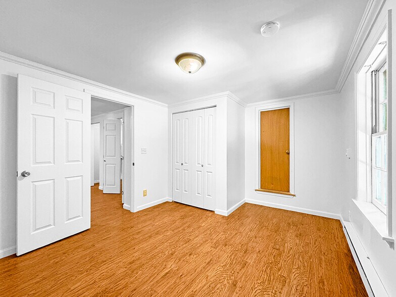 Bedroom 2 - 712 Powell St