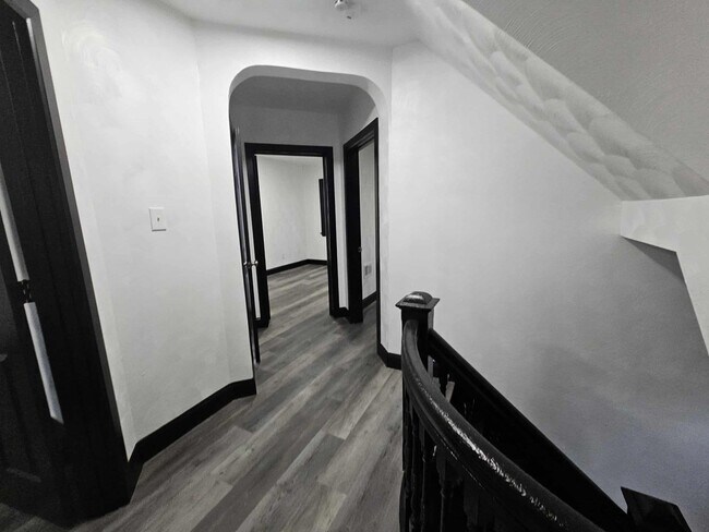 Building Photo - Charming 4 Bedroom 1 Bathroom Home for Rent!