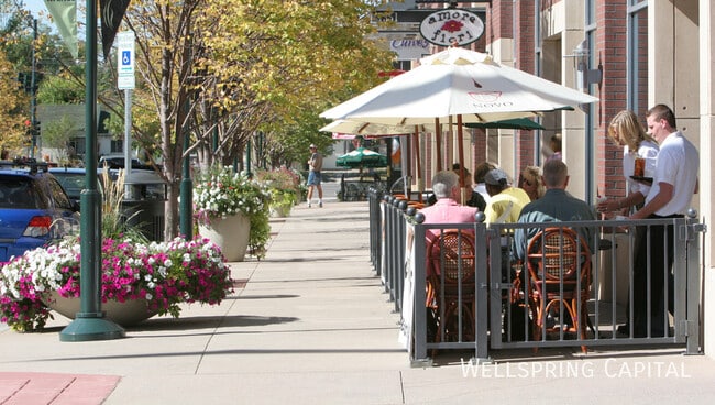 Building Photo - 2690 Pontiac St