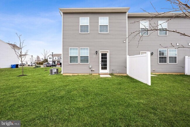 Building Photo - 39 Nelsons Wy