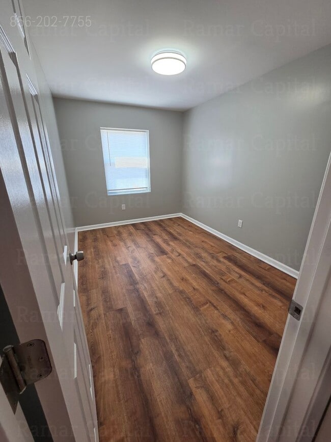 Building Photo - Charming 3-Bedroom Home with Spacious Gated Yard