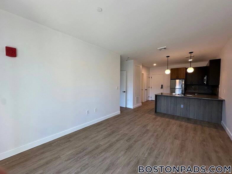 Building Photo - 199 Gardner St